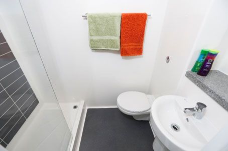 Standard en-suite bathroom inside view