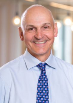 Quintin Mckellar CBE, VC at University of Hertfordshire